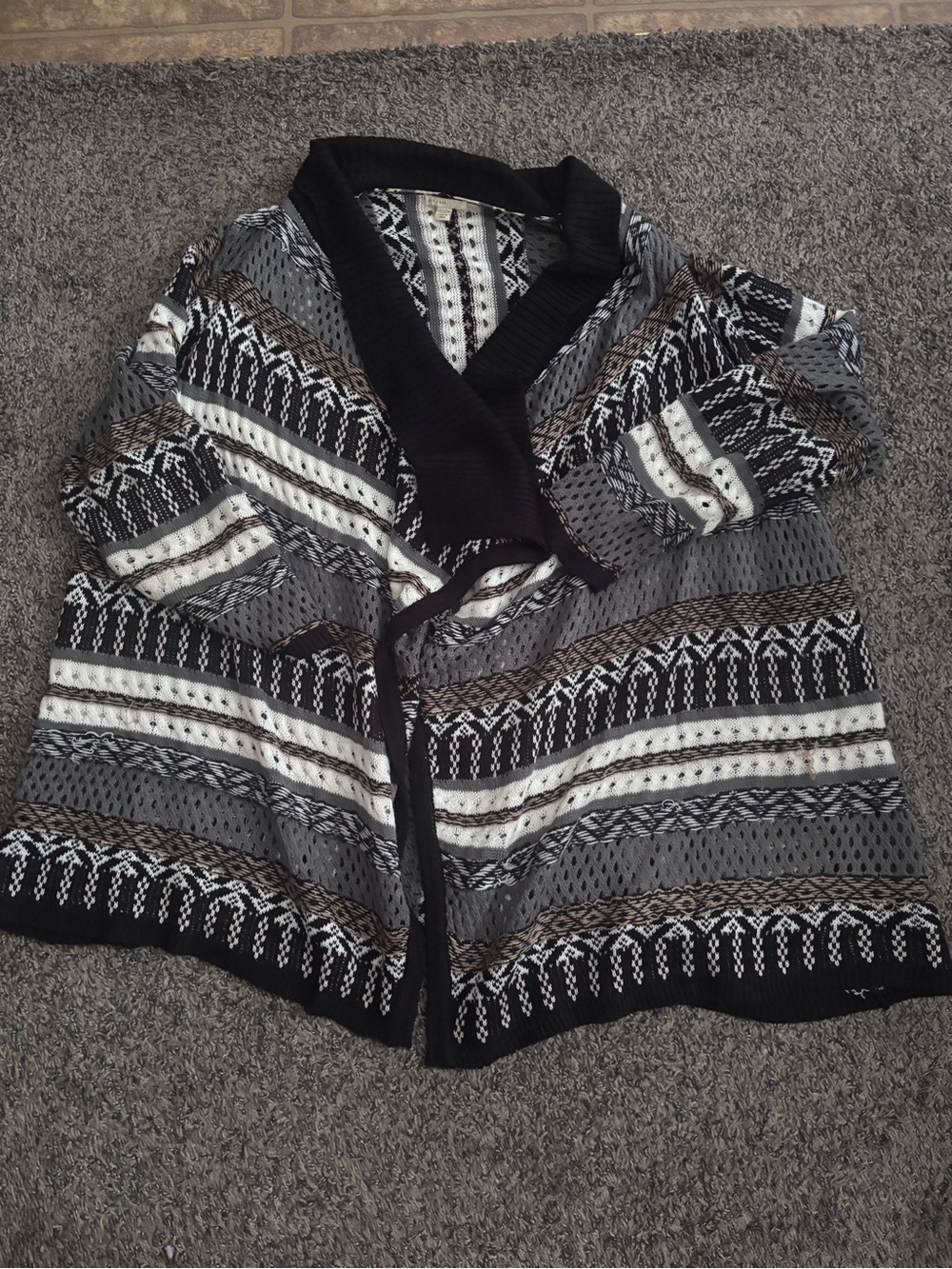 Chunky Knit Open Cardigan Sweater in Black, Gray & White